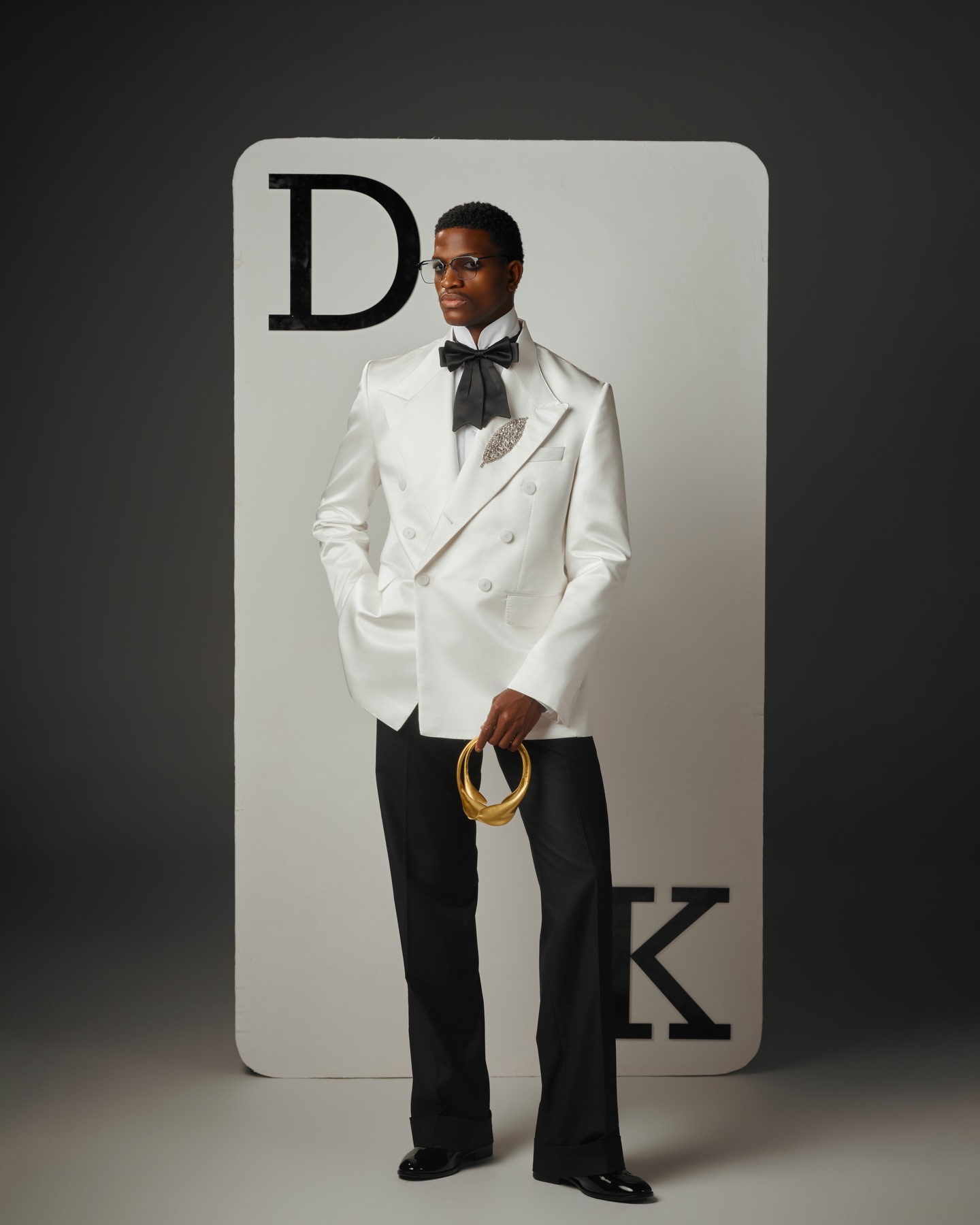 Men Formal Wear Black And White - طقم بدلة رجالي أبيض من قطعتين