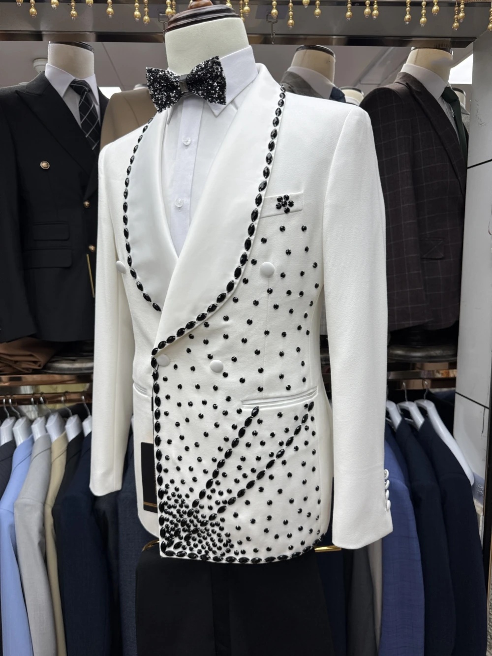Men Formal Wear Black And White - الأبيض العريس الرجال البدلة مجموعة 2